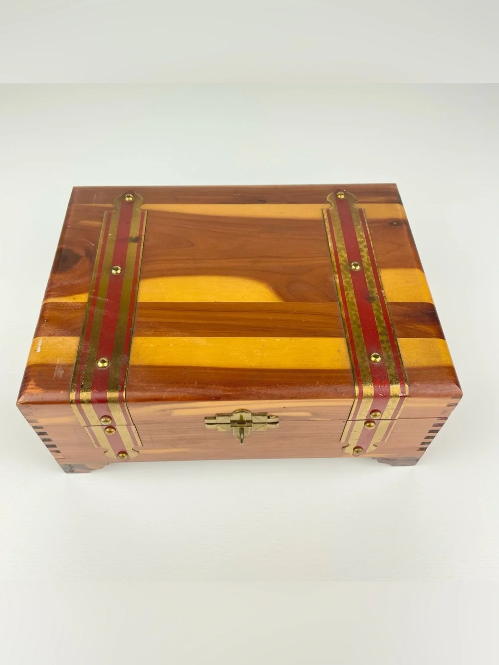 VTG Pilliod Swanton Ohio Wooden Cedar Jewelry Sewing Box Dovetailed Trinket